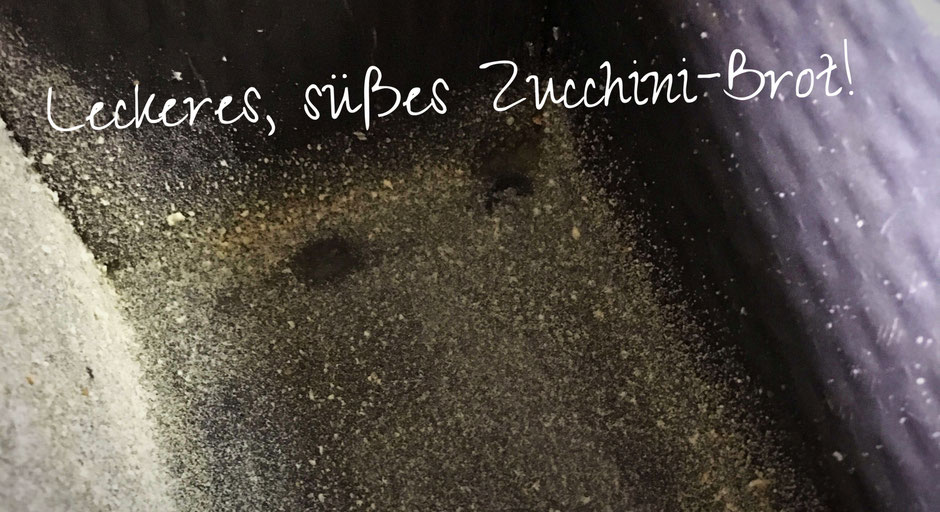 Süßes Zucchinibrot in der Kastenform