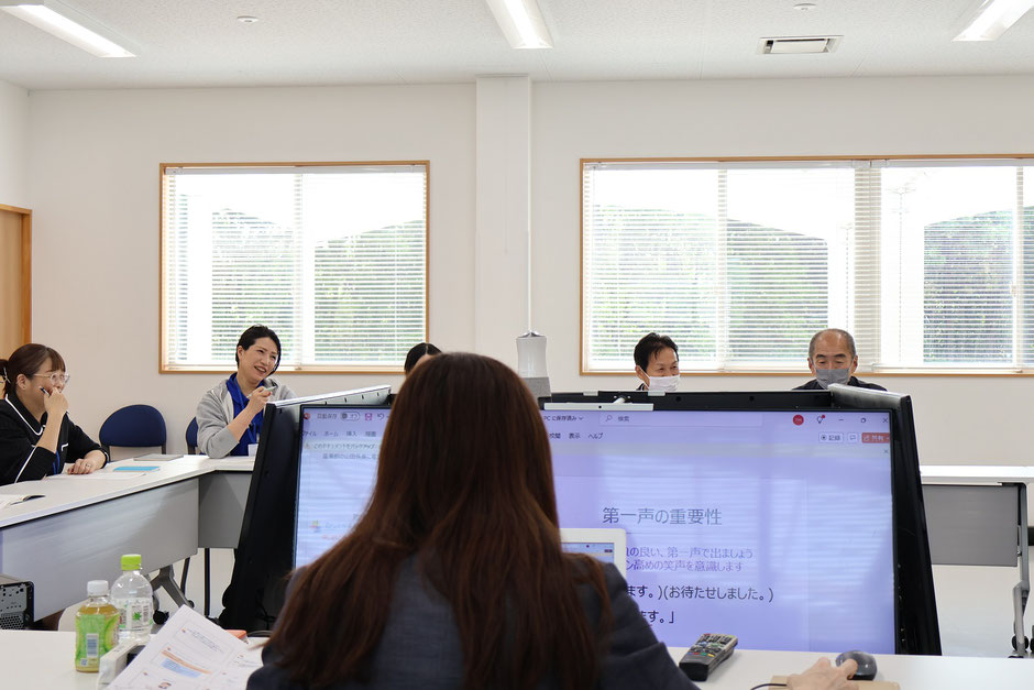 電話が掛かってきたなど、シチュエーション別に実技もありました。