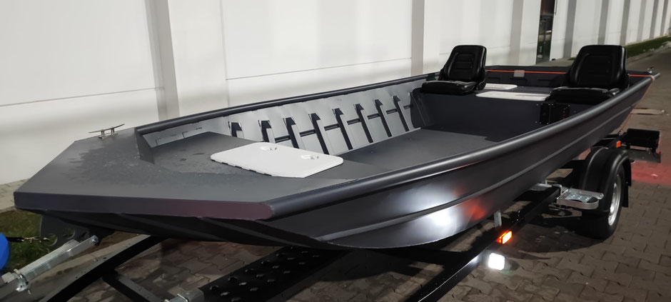 Aluminiumboote Devilcraft 470 - Leichte, bezahlbare und zudem sichere Angelboote aus Polen.