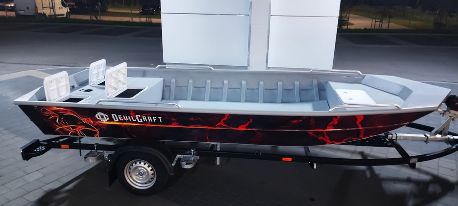 Aluminiumboote Devilcraft 470 - Leichte, bezahlbare und zudem sichere Angelboote aus Polen.