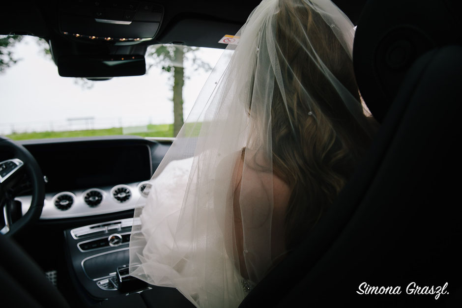 First look elopement Leiden