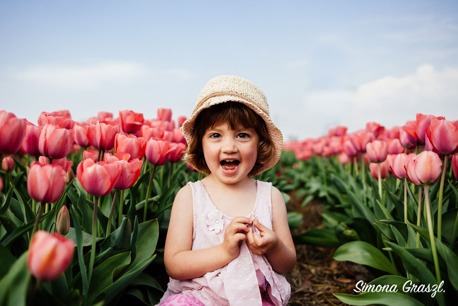 pink tulips voorhout laughing girl