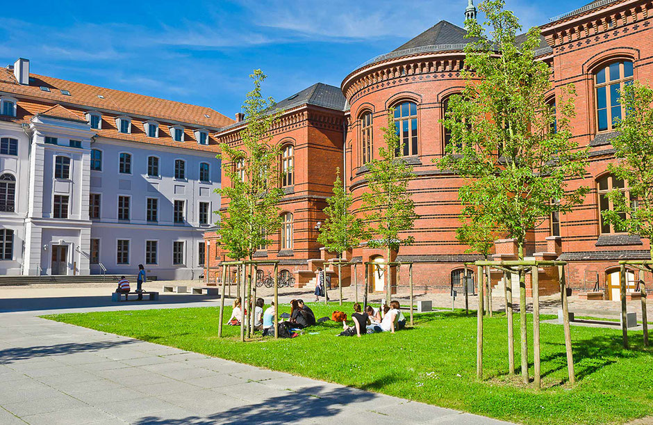 Die Universität Greifswald von außen