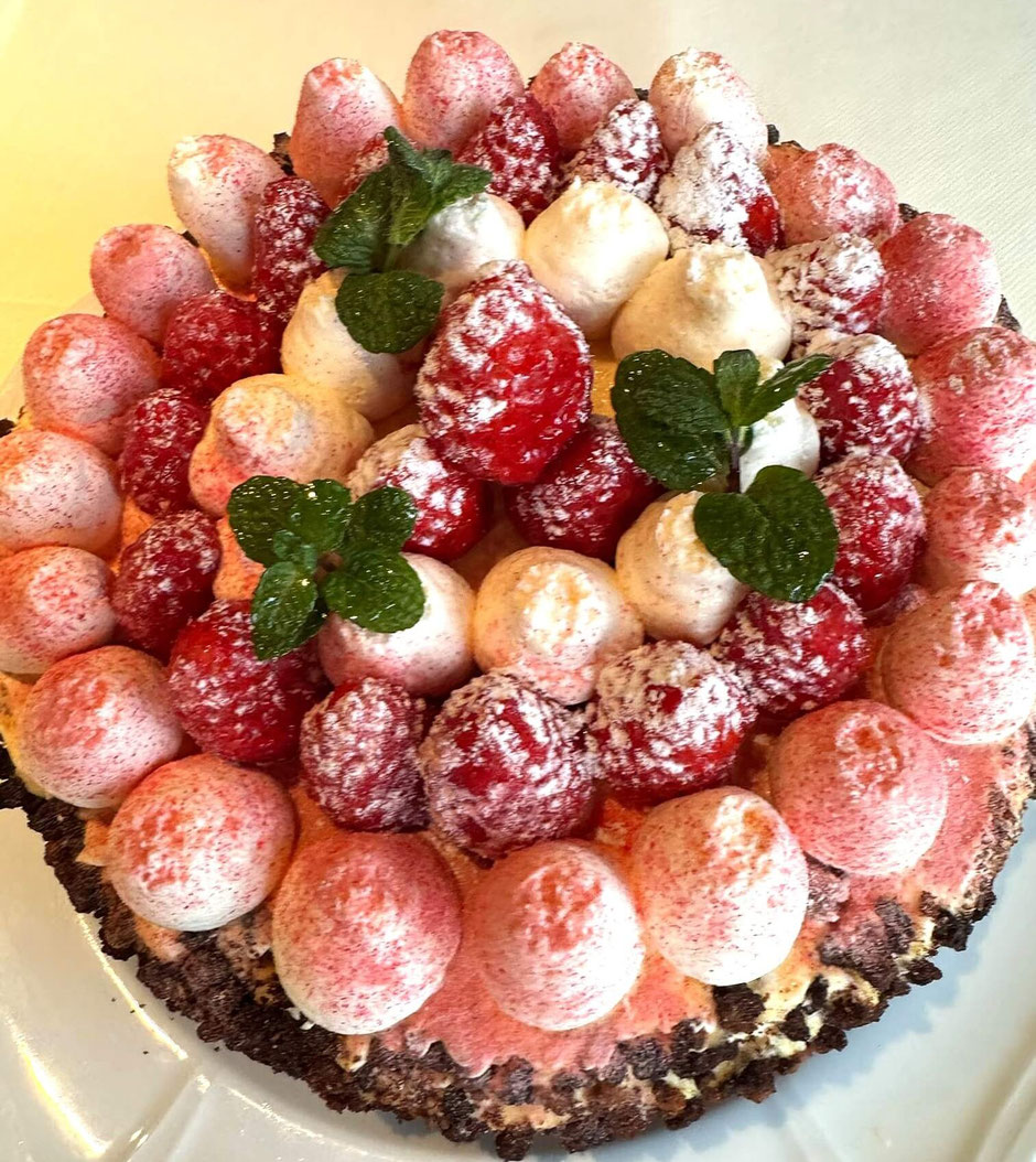 大府市,イタリアンレストラン,ラファルファーラ,メニュー,誕生日ケーキ,ホールケーキ,注文ケーキ