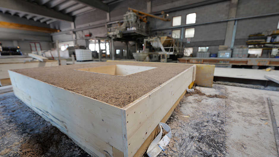 Prefabricated hemp lime wall