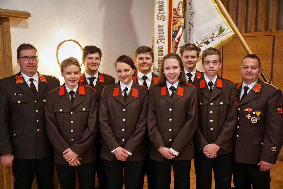 v.l.: KDT OBI Martin Tanzer, PFM Julian Schulnig, FM Leonhard Graiff, PFM Christina Bongartz, PFM Michael Muigg, PFM Veronika Tanzer, FM Jakob Reitmair, PFM Felix Keller und KDTSTV BI Joschi Fritz