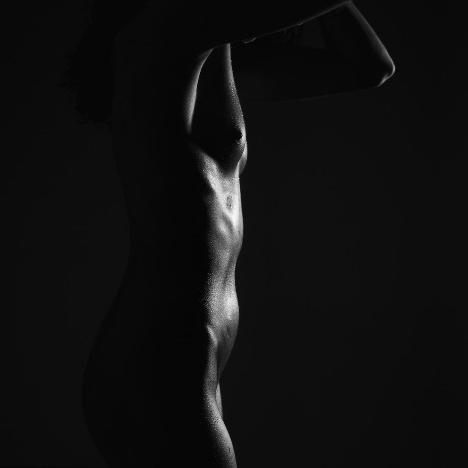Black and white close-up from fetish and fantasy model Veronique by Martin Boelt