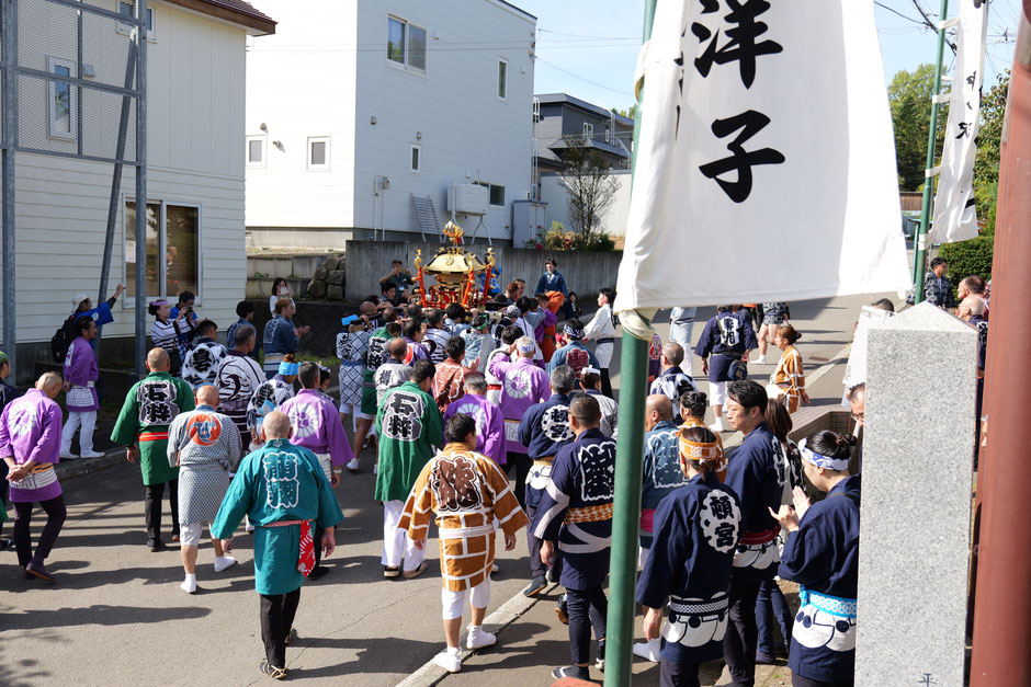 法被の背文字からも多くの地域から参加があったことが分かります