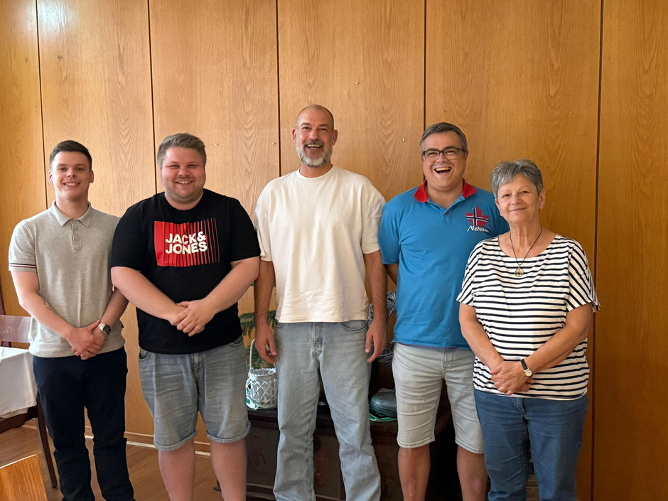 Der neue/alte Vorstand: Louis Pilger, Christian Mikolaj, Holger Kupka, Alexander Glaab, Christa Chevalier-Eizenhöfer (v. l. n. r.)