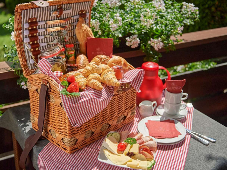 Der legendäre Picknickkorb vom Luitpold-Team für unterwegs, Garten oder Balkon