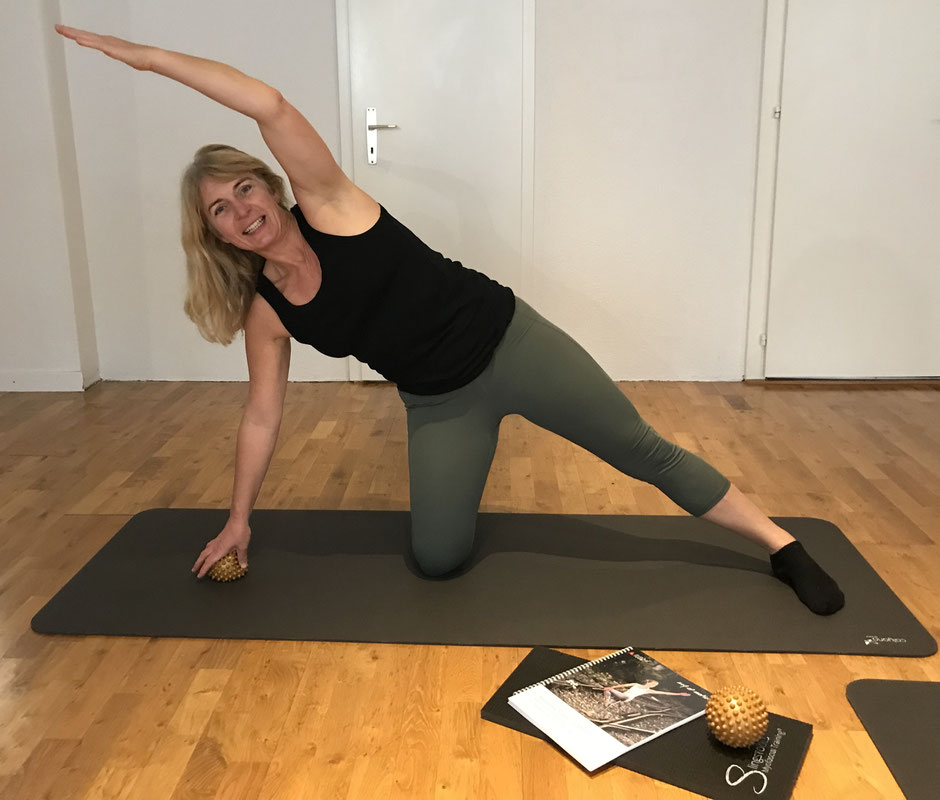 Fitness Instrukter in ,Kursleiterin, Stellensuche, BGB, Pilates, Ausbildung, Job, Liebefeld, Bern, Köniz, Weiterbildung, slings, Faszien, Training, Stellvertretung Arbeiten Joseph Pilates stott, body motion Spiegel b. Bern, Bärn, Teilzeit Trainier Yoga 