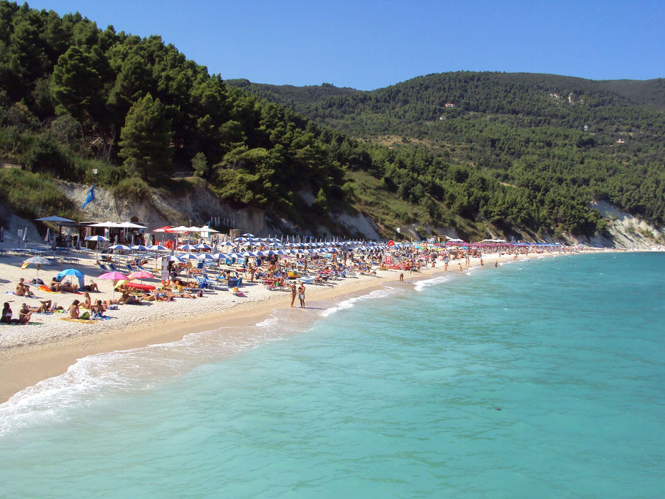 Beach at the Conero coast of Le Marche. Just over an hour's drive from Vecchi Maestri B&B, adults only holiday apartments with pool and professional gym and views over countryside. Book your stay now.