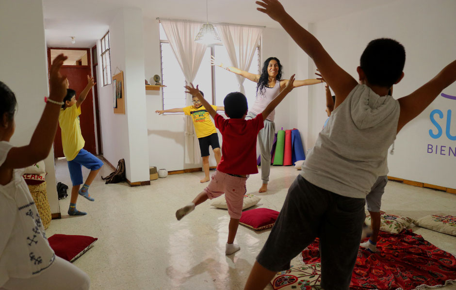 Clases de Yoga para niños de 5 a 9 años en SJL, San Juan de Lurigancho, Lima, Perú