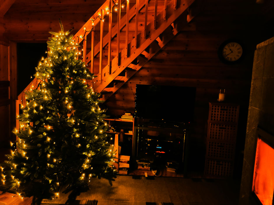 Weihnachtsbaum Blockhaus Finnland
