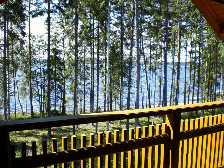 Balkon See Finnland
