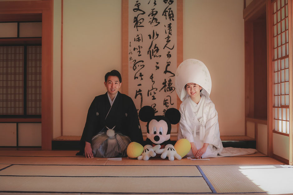 白無垢に綿帽子スタイルの花嫁様。根津記念館にて撮影