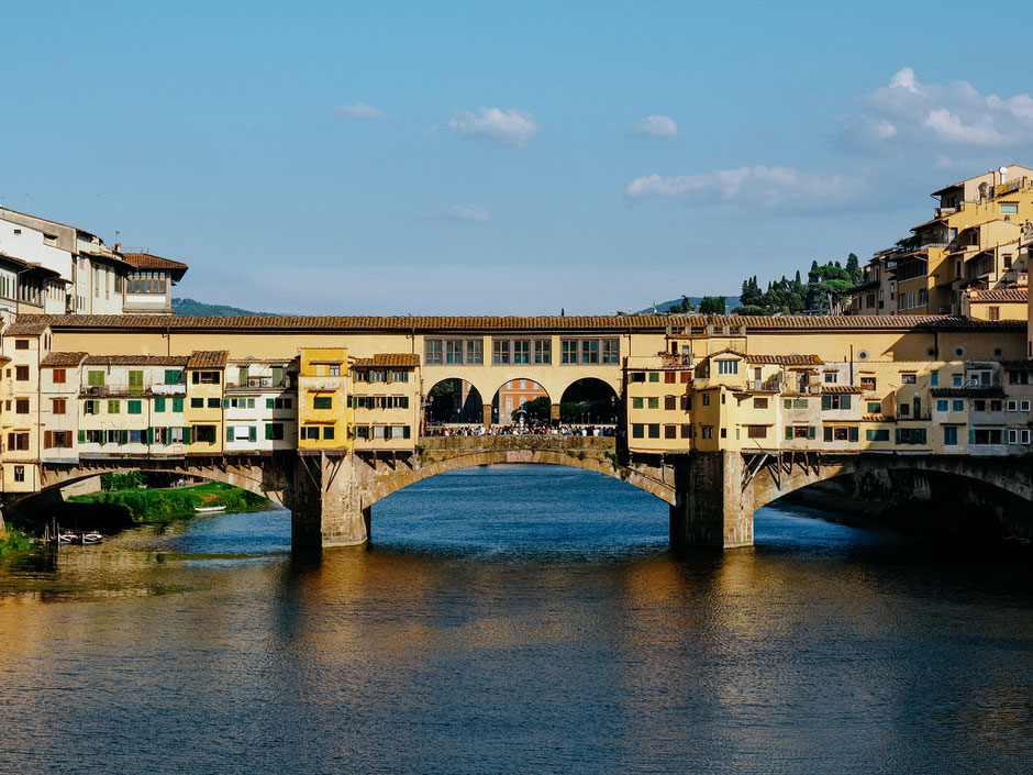 Ponte Vecchio - An architectural masterpiece dating back from the Renaissance era