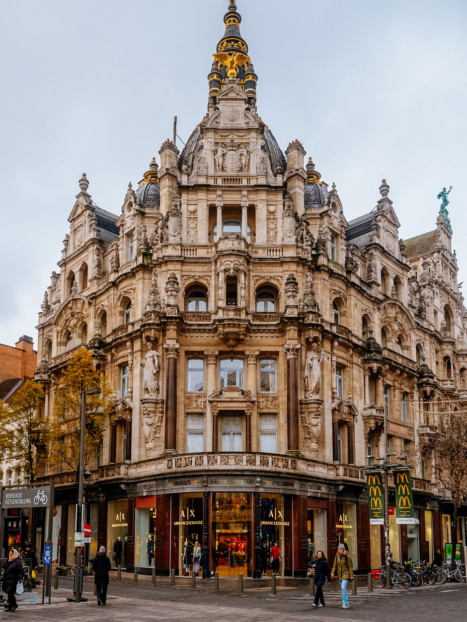 Baroque Architecture, Leysstraat, Antwerp Christmas Market, Winter in Antwerpen, Kerstmarkt Antwerpen, Antwerpen, Antwerp, Anvers