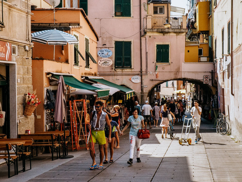 Via Roma - Vibrant and colorful street
