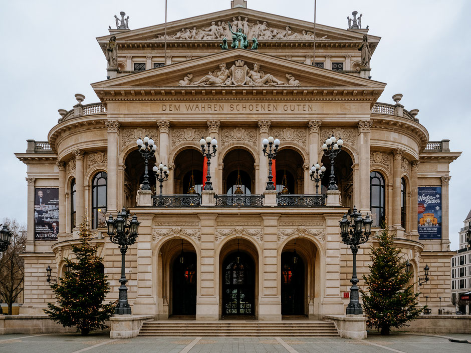 Alte Oper, Old Opera House, Frankfurt, Christmas Market, Weihnachtsmarkt