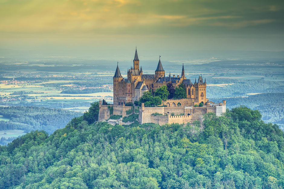 Burg Hohenzollern - Helfen Sie mit, damit unsere wunderschöne Landschaft nicht durch Windindustrieanlagen zerstört wird