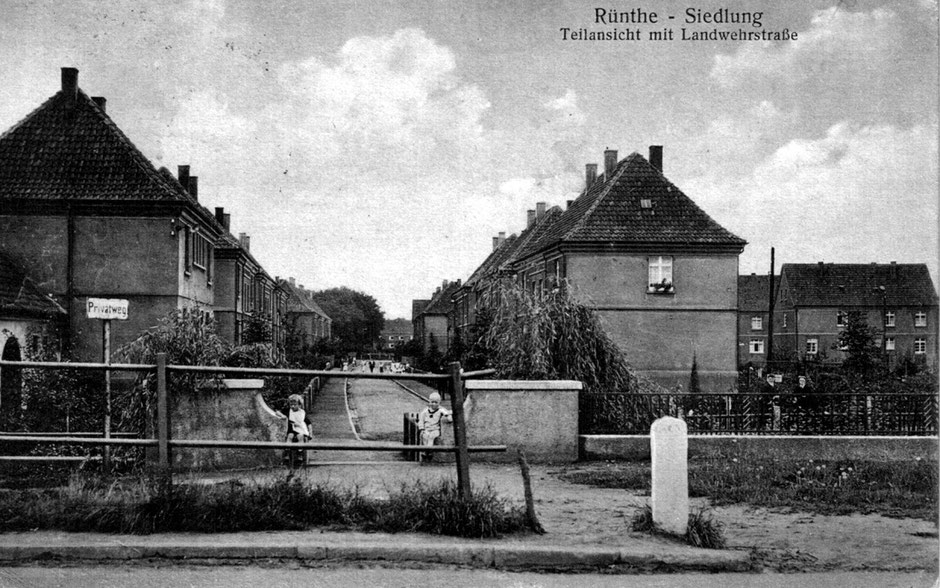 Die 90 Jahre alte Aufnahme zeigt die Landwehrstraße, heute Otto-Wels-Straße. (Bildnachweis: Archiv Peter Voß)