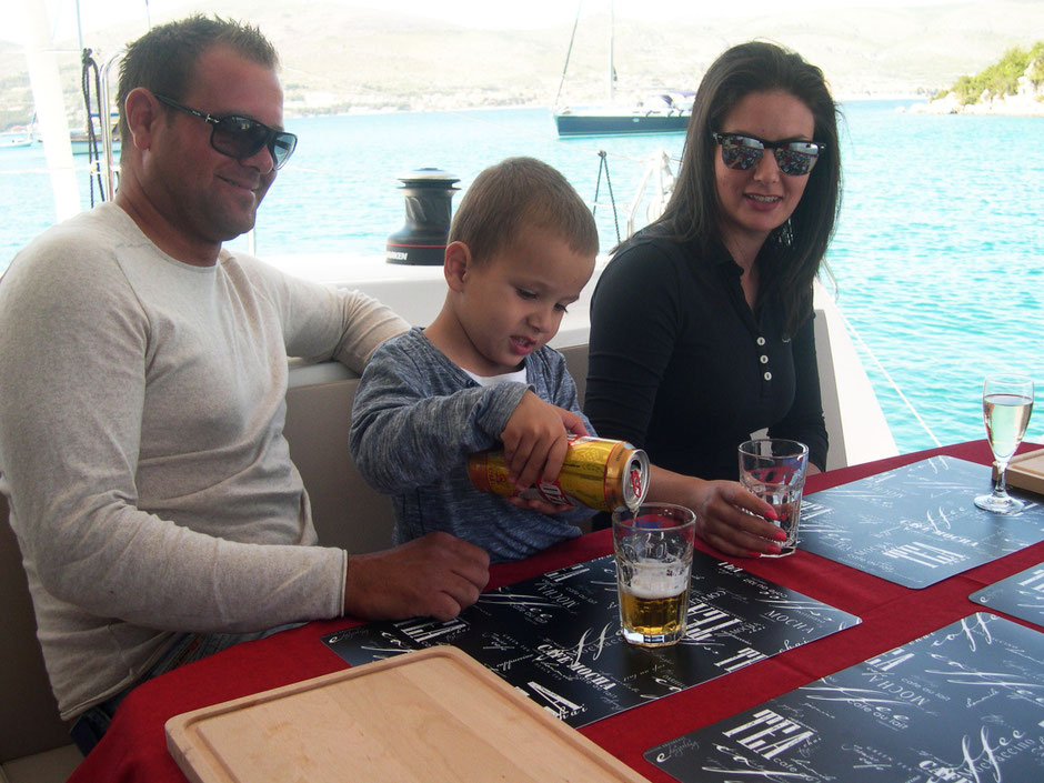 Yachtcharter Kanaren, charter,  Geschenkidee, Geschenkideen, Last Minute, skippertraining, hochseesegeln, katamaran lagoon 42,  katamarantrainingkanaren, mitsegeln, Katamaran Praxis, katamaran segeln, seemeilen, segelurlaub, seemeilennachweiss
