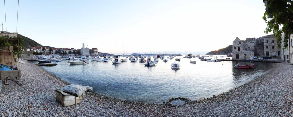 Komiza, Charter, Charter, Urlaub, Katamaran Lagoon 42, Charter Kroatien, Mitsegel Kroatien, Hochseesegeln Kroatien, Segeltörn, Yachtcharter, Segelurlaub, Segelurlaub Kroatien, Segelereise Kroatien, Segelreise, Katamaran Lagoon 42, Yachtcharter Kroatien, 