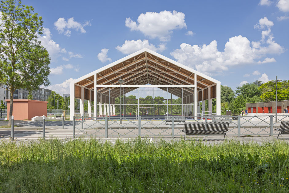 LES MUREAUX - HALLE DES SPORTS - AMENAGEMENTS SPORTIFS