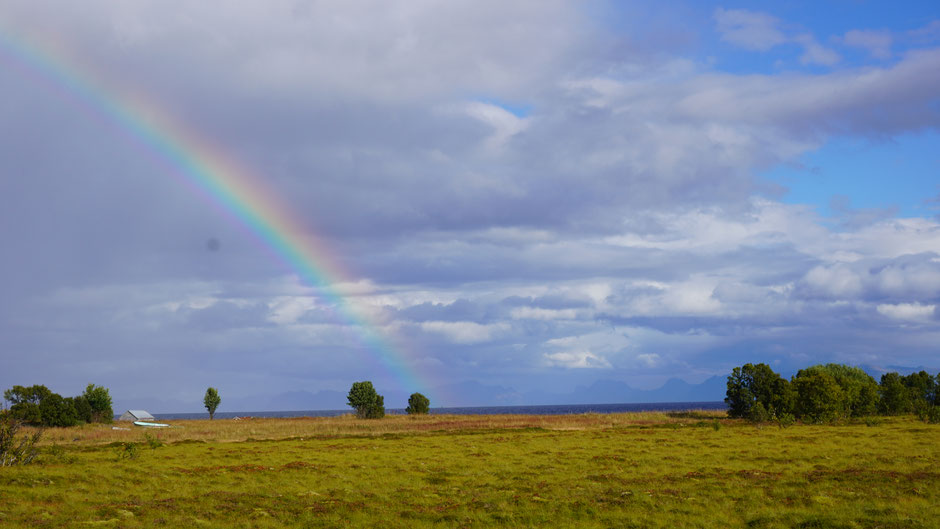 Ein Regenbogen versöhnt die Stimmung