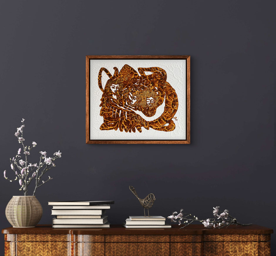 Gold-Fresko "Ma´at" aus der Serie "Goddess In Bloom" 2025. Dieses Werk symbolisiert den Weg hin zur Balance und Fülle durch innere Stärke und Transformation. Die Ägyptische Göttin erzählt uns ihre Geschichte als Hüterin kosmischer Balance.