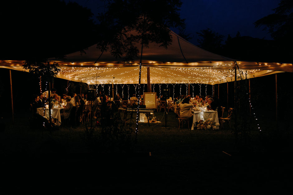 Location de tente et de structures pour les mariages dans le Gard
