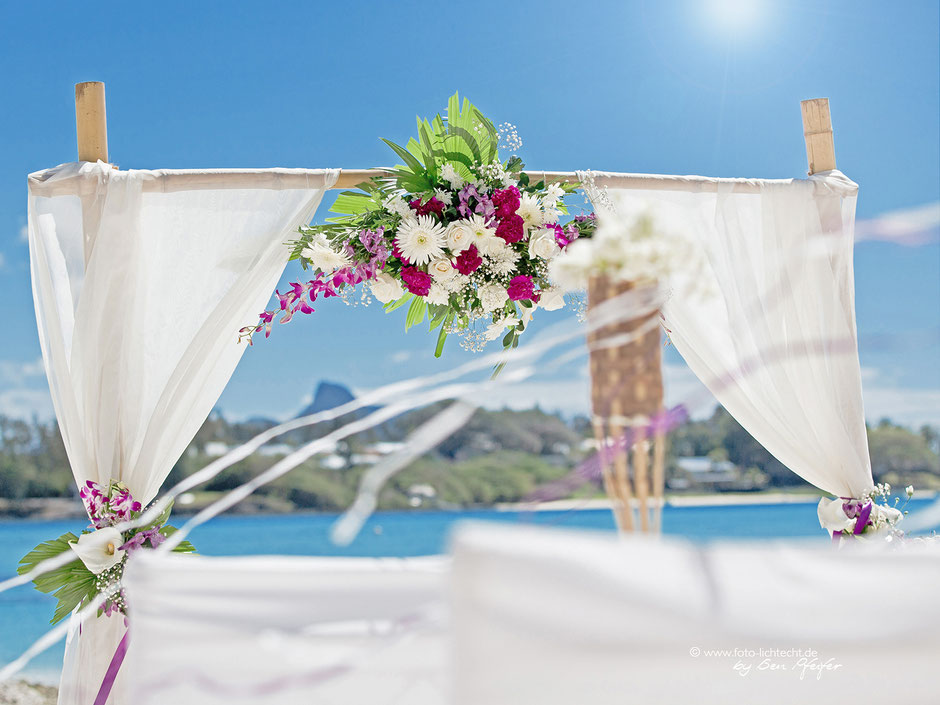 Hochzeit Mauritius, Hochzeitsfotograf, mauritius, heiraten, beachwedding, Hochzeitsgäste, baden, Sonnenuntergang, Mauritius hochzeitius