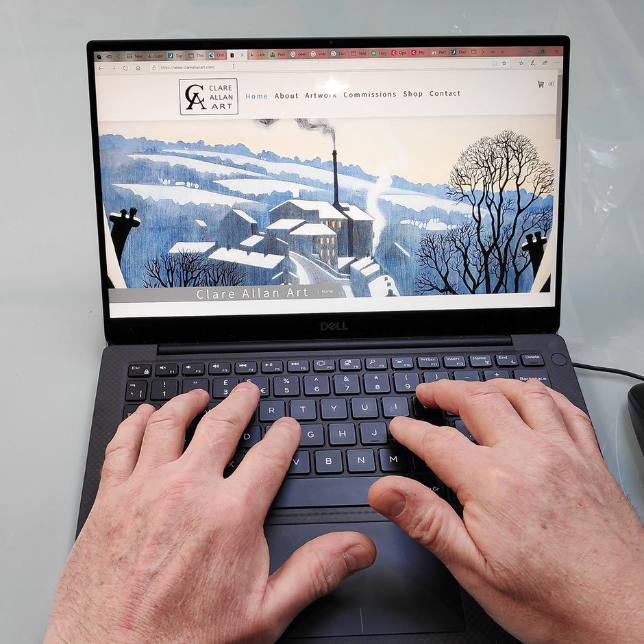 art marketing online hands at work