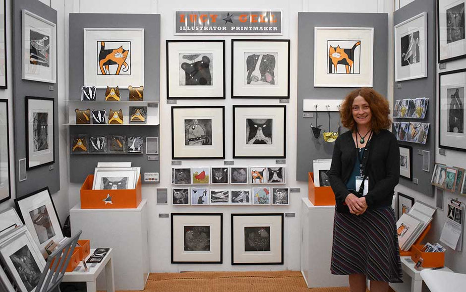 display web address on stand marketing your art and craft online