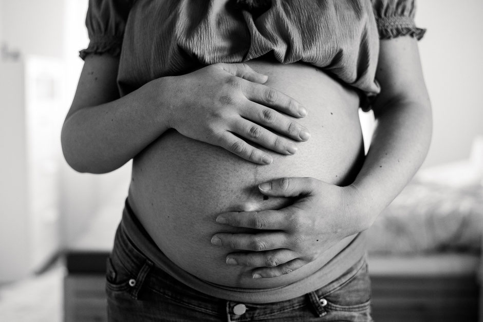 Sinnliche Schwangerschaftsfotos, Fotoshooting zur Schwangerschaft in und um Leipzig, Markkleeberg und Borna