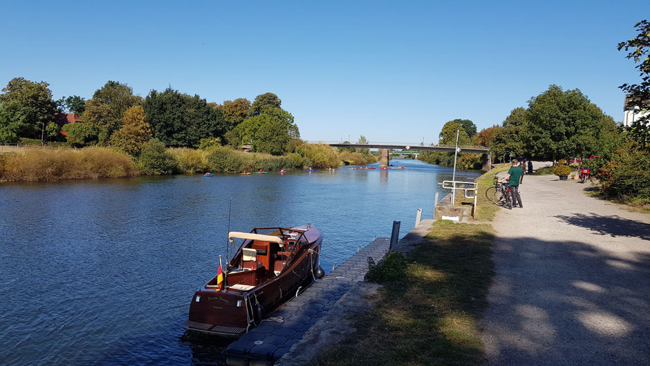 Urlaub für Mutter und Sohn. Das Abenteuer in Niedersachsen - Verden an der Aller - Bootsanleger