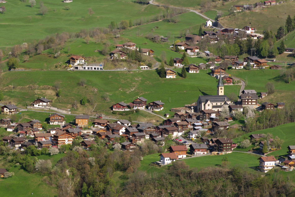 Dorf Grengiols von oben