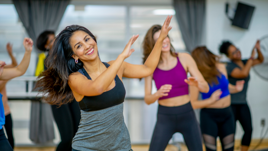 Tanzspaß in Innsbruck bei Aerobic & more-Kursen der Tanzschule Vallazza in Innsbruck