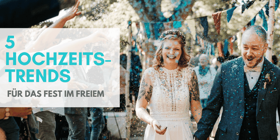 Bild: Brautpaar mit Konfetti während ihrer Trauung unter freiem Himmel. Die Hochzeitstrends für 2021 und 2022. So könnt ihr während Corona heiraten. Freie Trauung von www.philosophylove.de - Foto von stefanochiolo.de