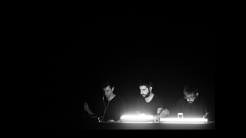 SCHLAGLICHT. Lichtgesteuertes Schlagzeugkonzert (2015 / Marburg)