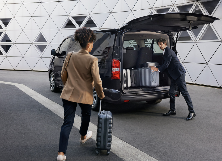 Gemütlicher Innenraum des Citroen Spacetourer - jetzt bei Autohaus Strasser in Rosenheim