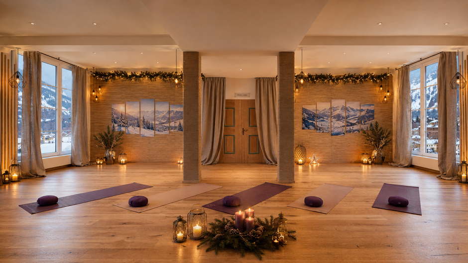 Yoga Yogastudio Retreat Advent Weihnachtsschmuck Besinnlichkeit Stille Ruhe Entspannung Nervensystem Reguliation