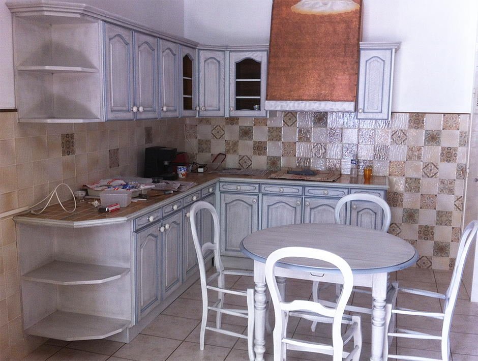 Rénovation de facades de meubles de cuisine et salle de bain sur Antibes