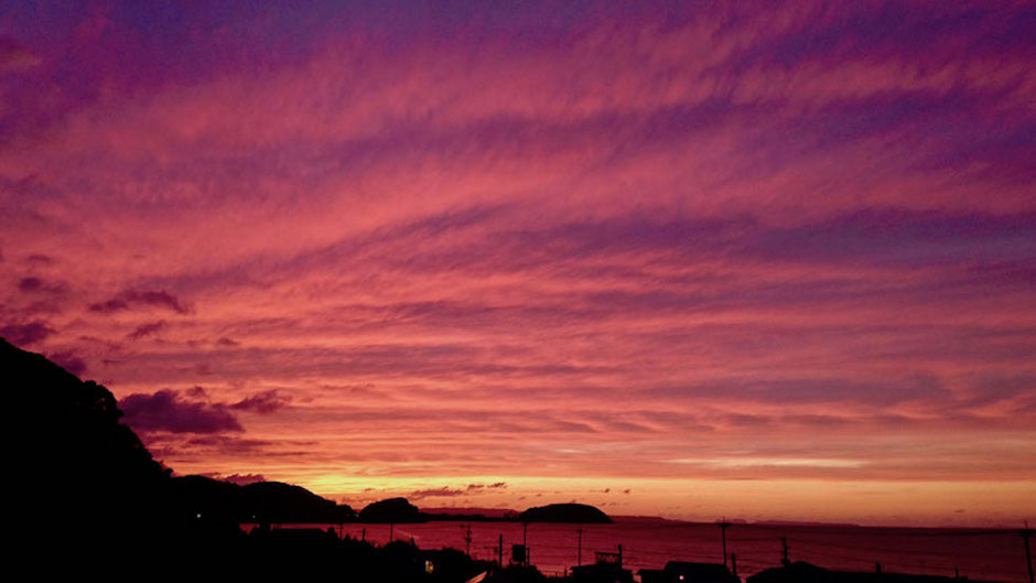 秋の夕日