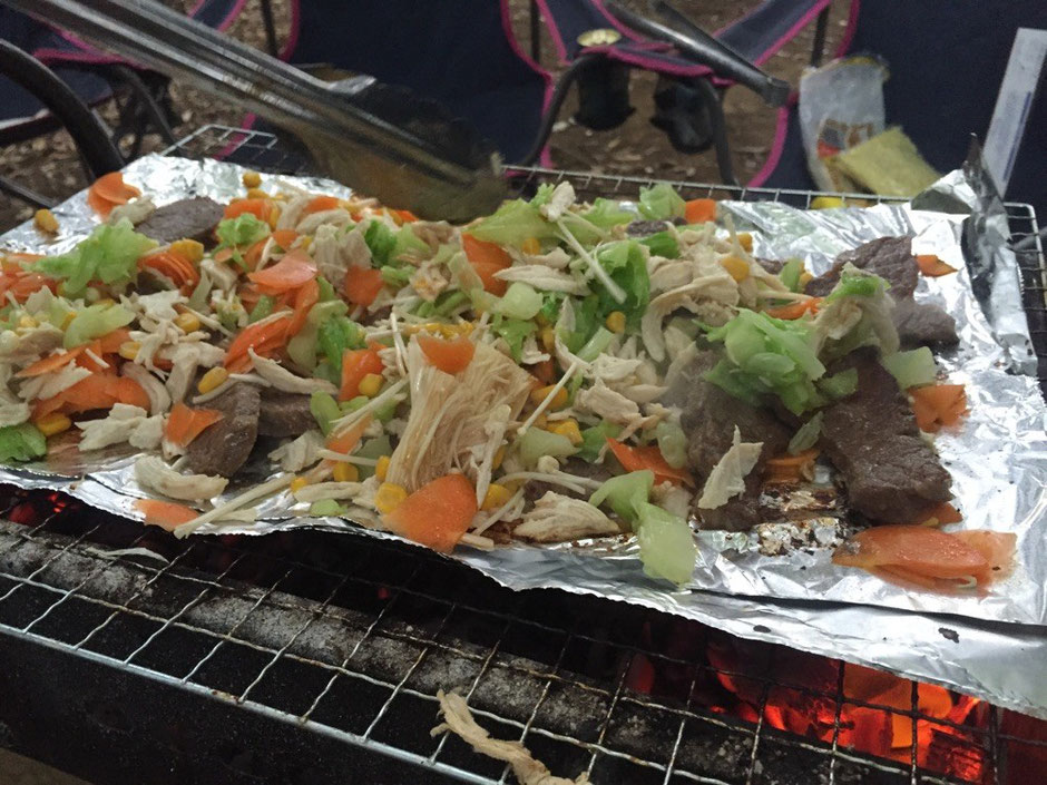 BBQ image photo one of the most famous outdoor activities with friends and family　バーベキュー　イメージ画像　アウトドア　アクティビティ　　