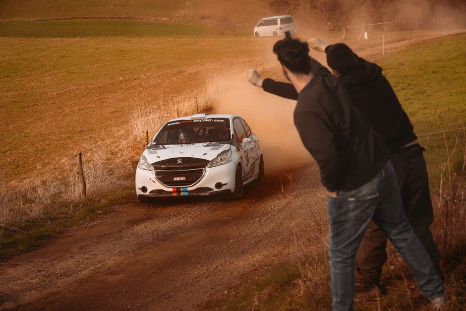 Fahrzeug: Peugeot 208 R2