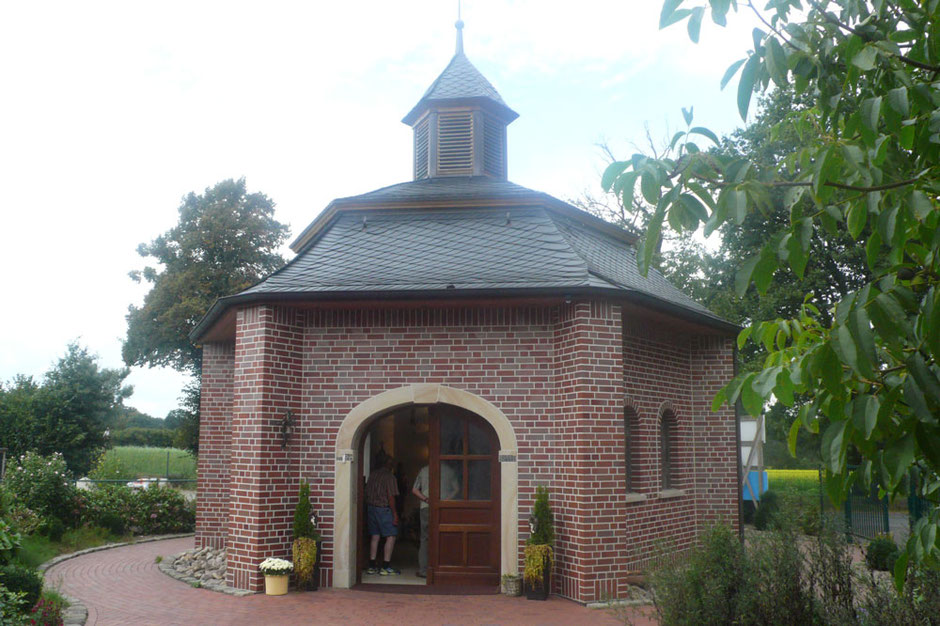 Kapelle auf dem 'Hof für Herz und Seele' - Foto: HPD