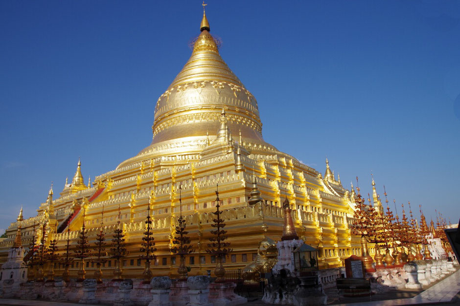 Shwezigon Pagoda 