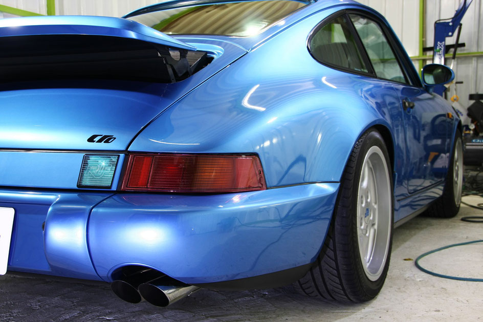 ＲＵＦ・Ｃｒｏのガラスコーティング完成  リアフェンダー・リアバンパー・エンジンフードの艶が新車並み ポルシェ９６４の研磨 埼玉の車磨き専門店 塗装の傷・シミ除去